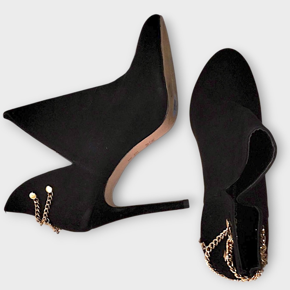 BCBG Generation Black Suede Ankle Boots Stiletto Heel Gold Chain‎ Charms Sz 8.5